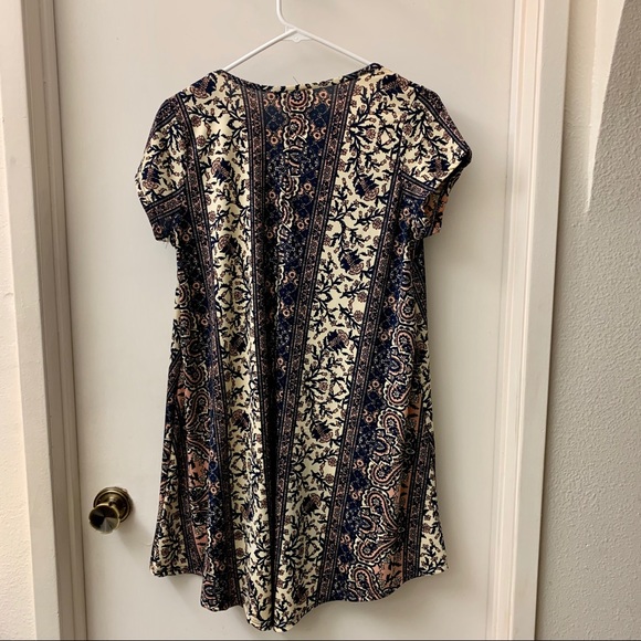 blue, pink, & white patterned dress - Picture 2 of 4